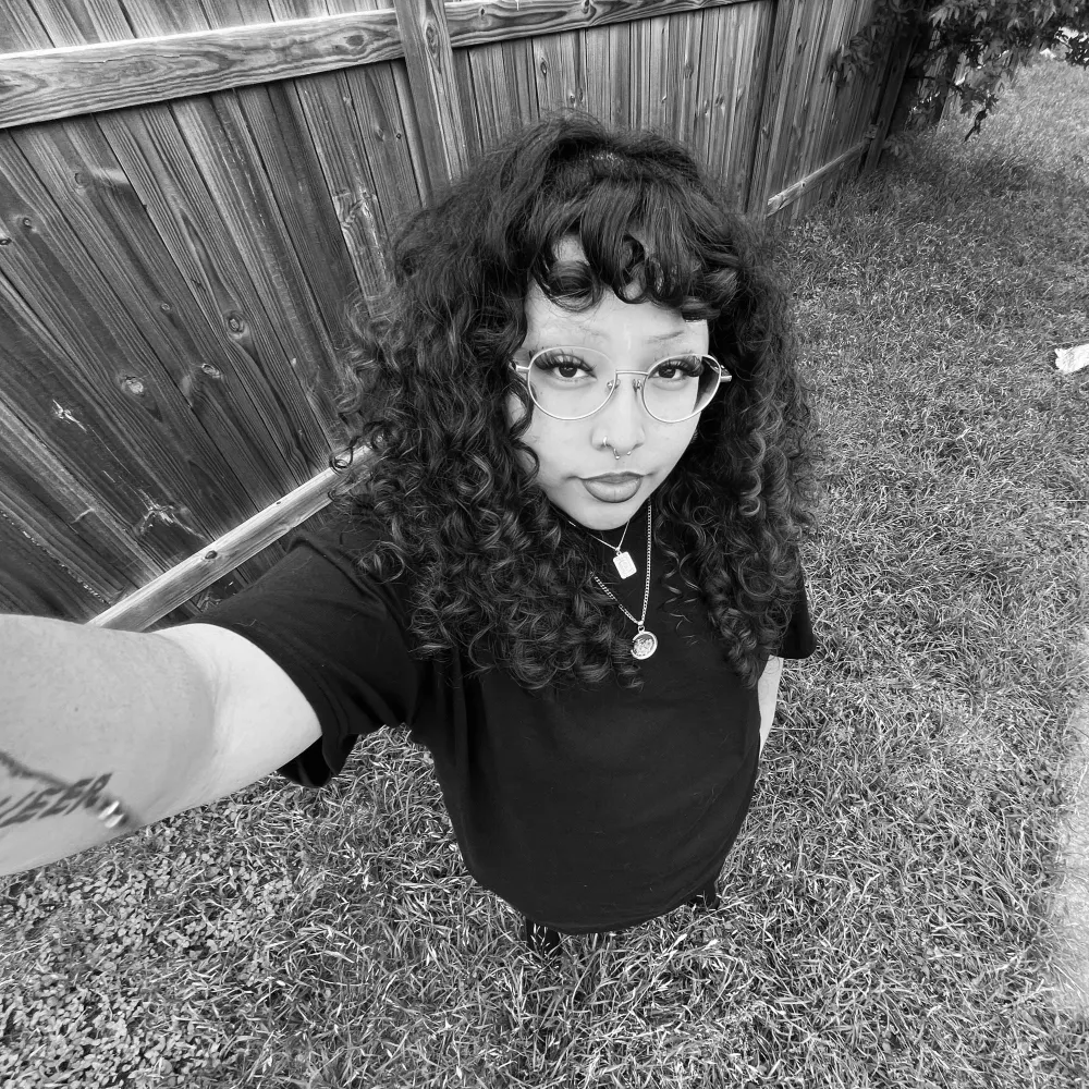 hydroqueer.likes.earth's profile picture