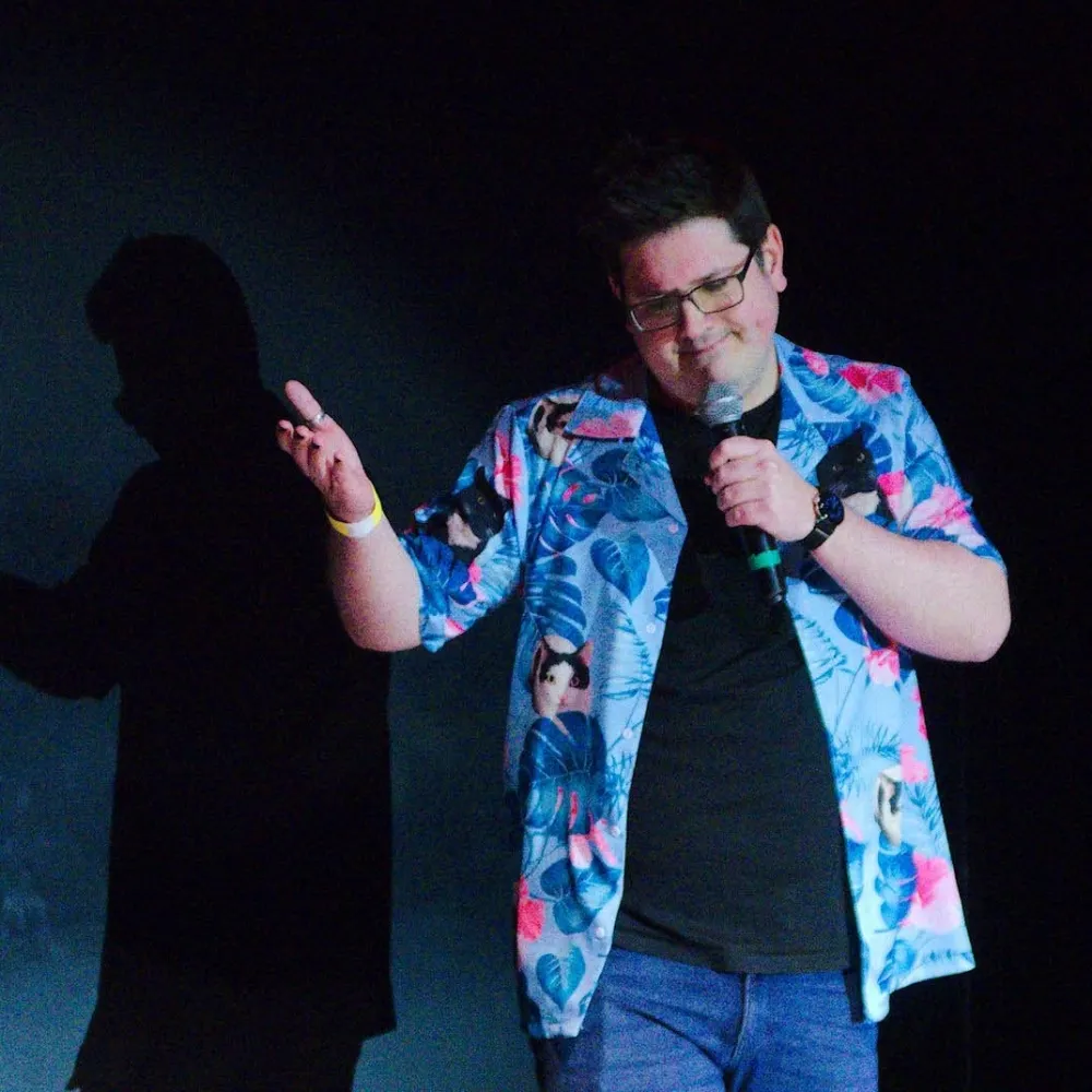 exhibit-they.bsky.social's profile picture