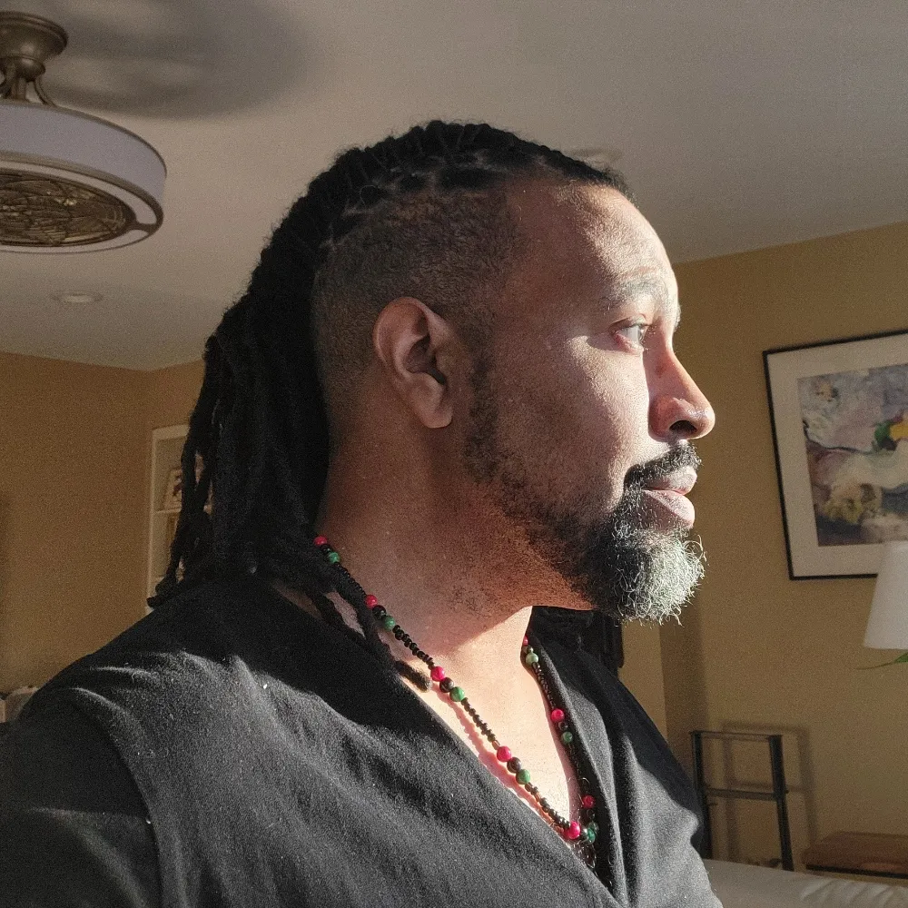 indilotusfist.bsky.social's profile picture