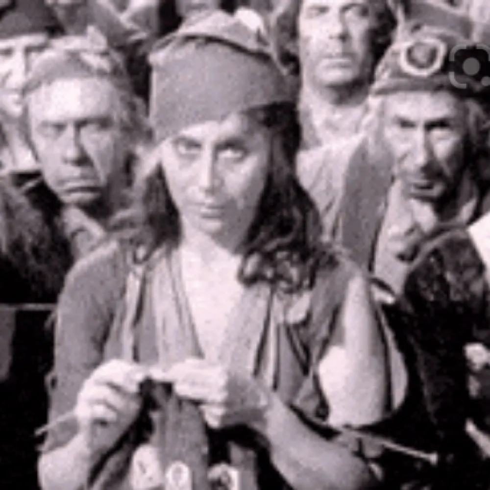 madamedefargeknits.bsky.social's profile picture