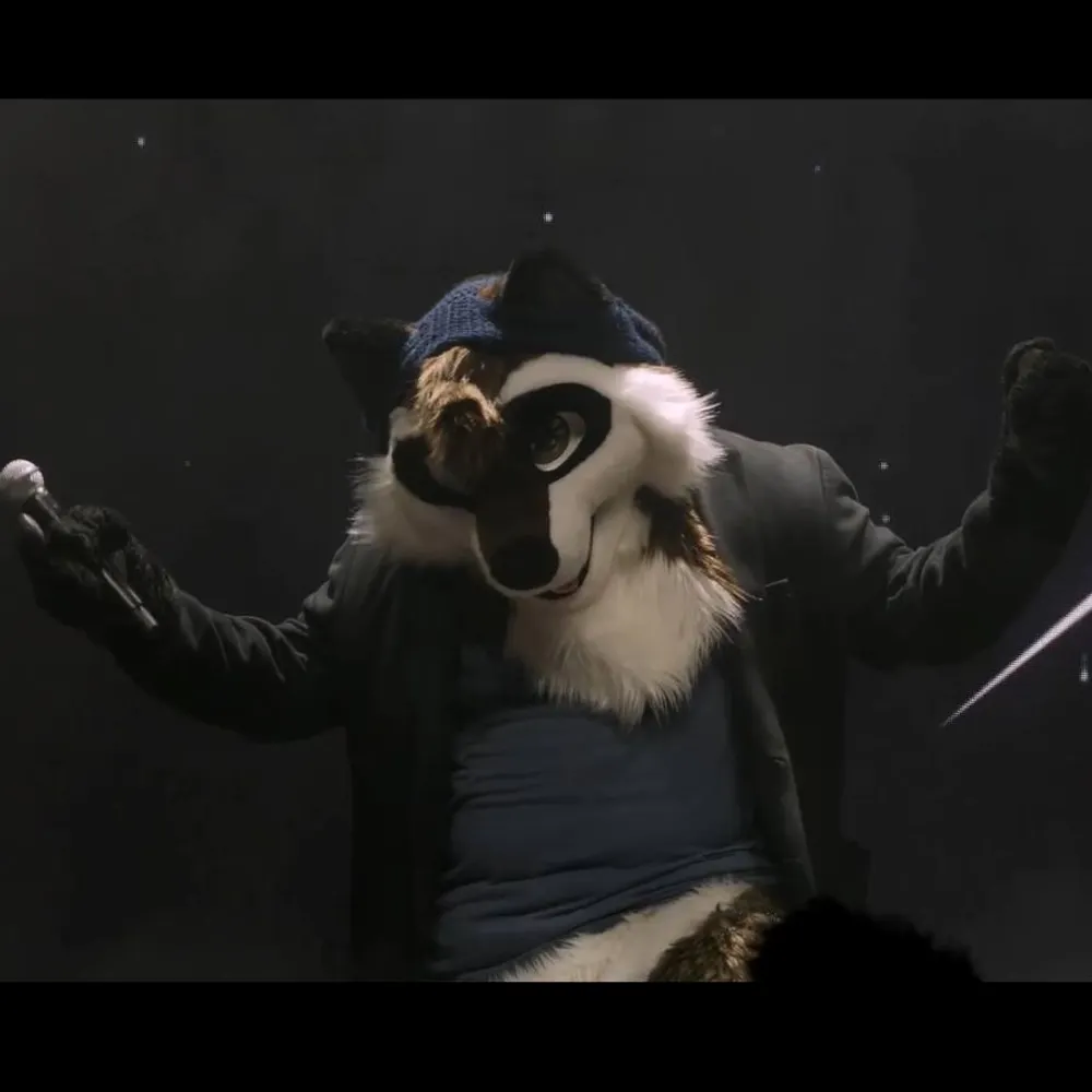 beetonraccoon.bsky.social's profile picture