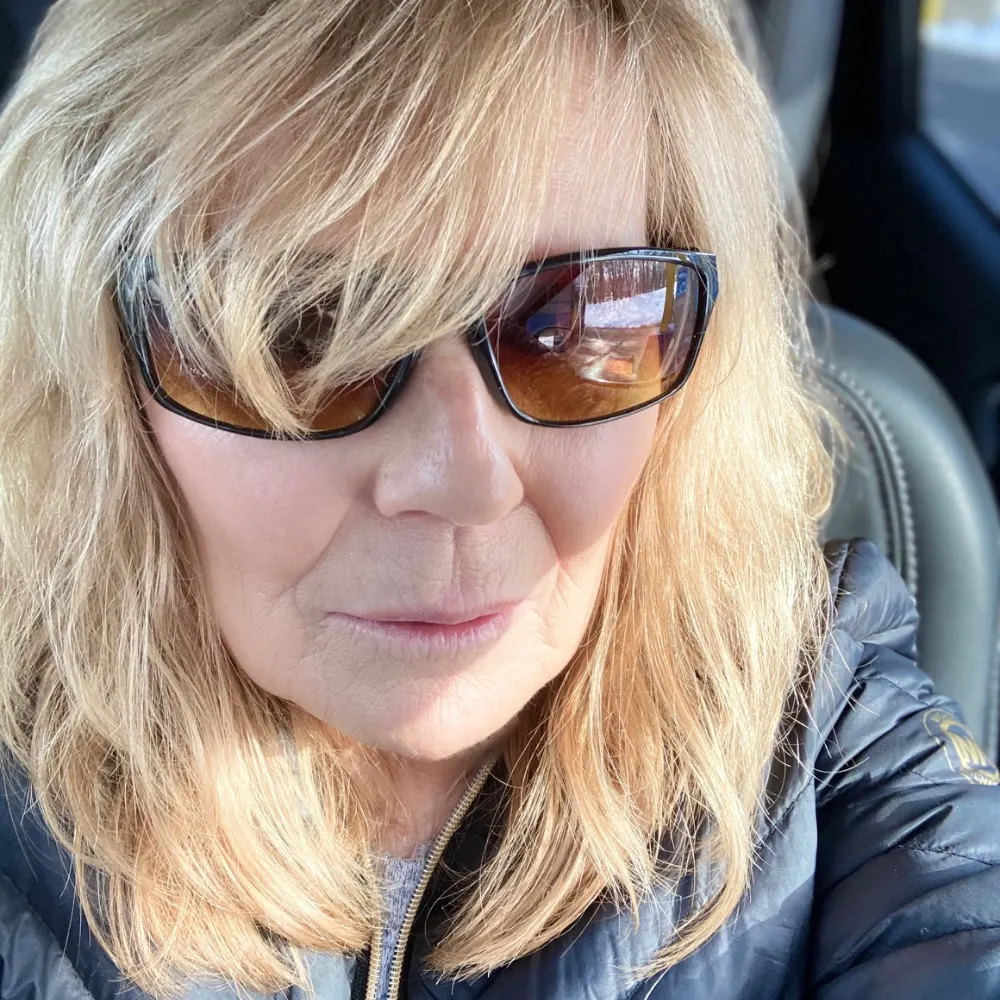 smilingoutloud.bsky.social's profile picture