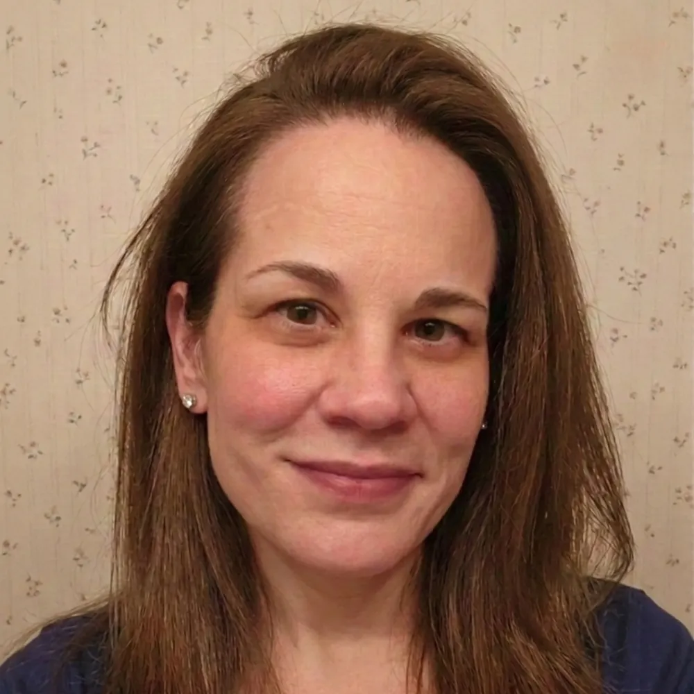 hollyelaine8.bsky.social's profile picture