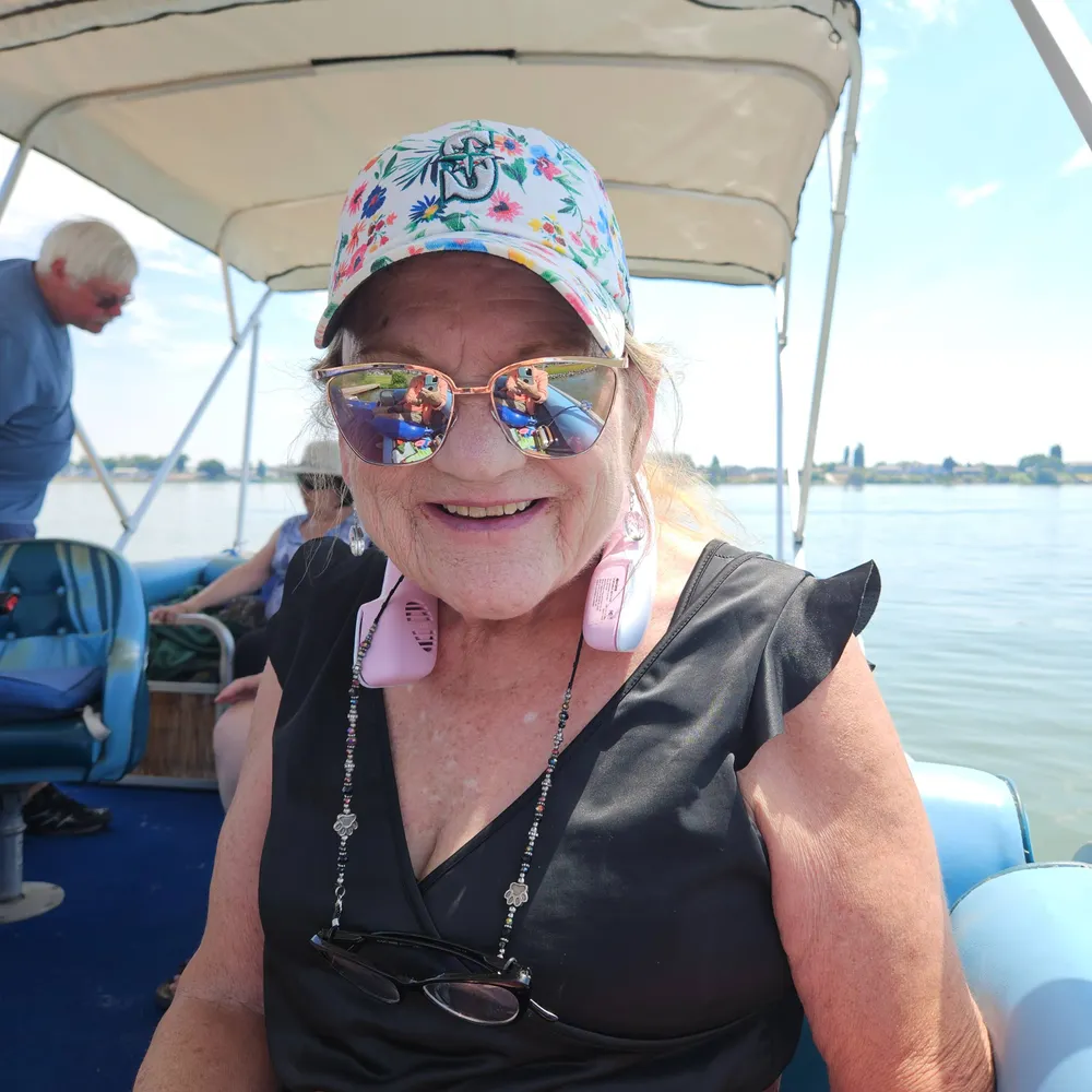 jillonthelake.bsky.social's profile picture