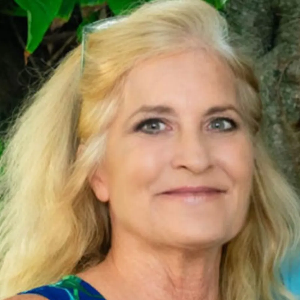 mom2acrew.bsky.social's profile picture