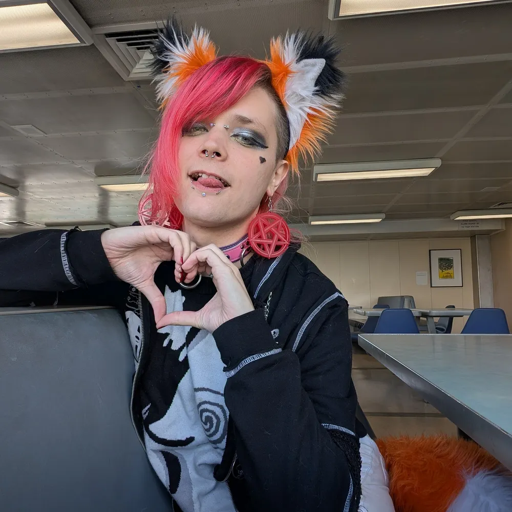 moxximewws.com's profile picture