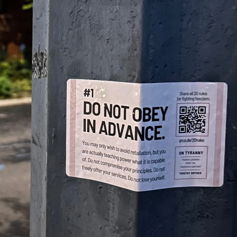 timothysnyder.bsky.social's profile picture