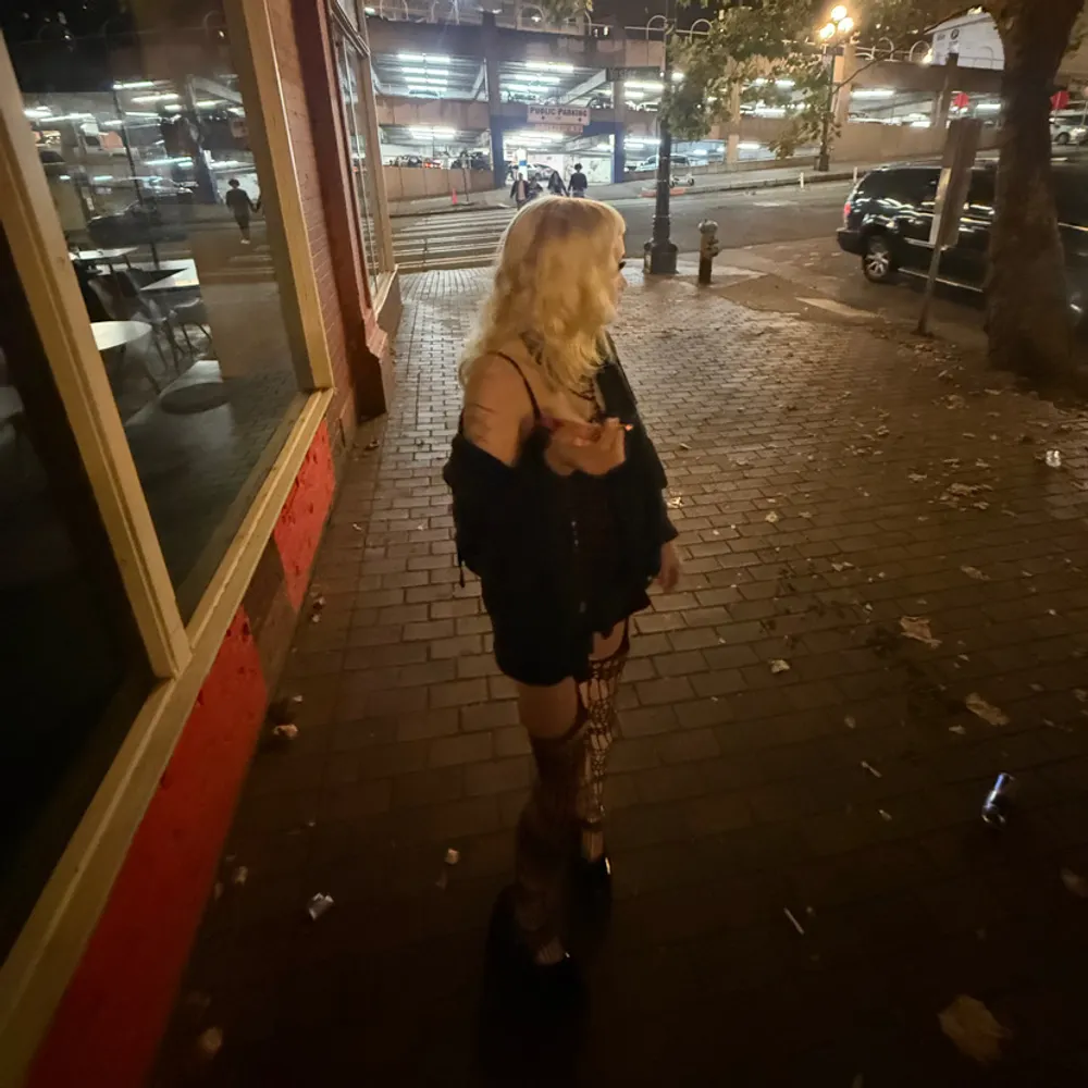 therealezri.bsky.social's profile picture