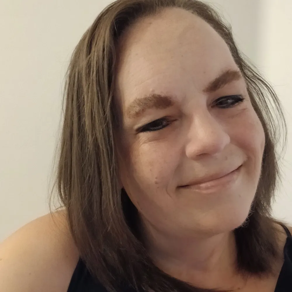 julesb2183.bsky.social's profile picture