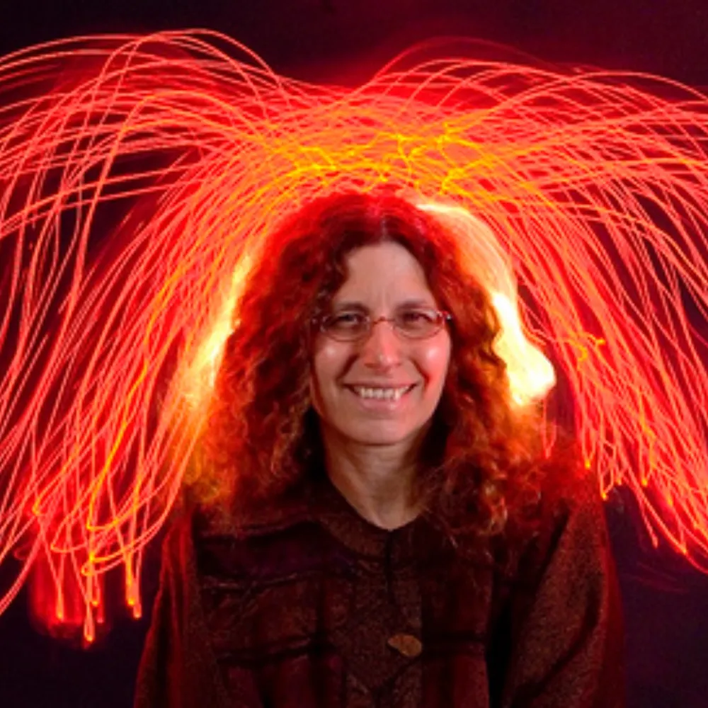 estherschindler.bsky.social's profile picture