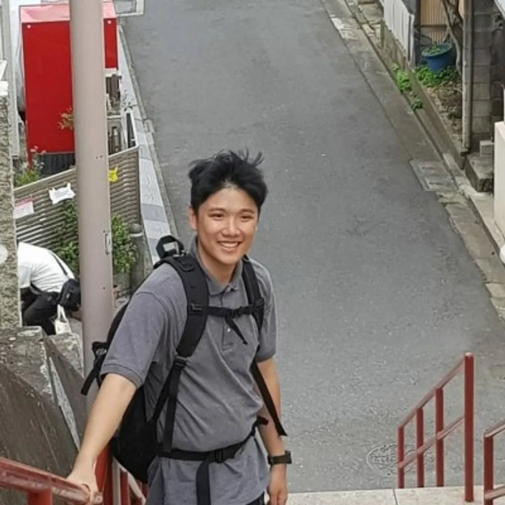 rayhoang.bsky.social's profile picture