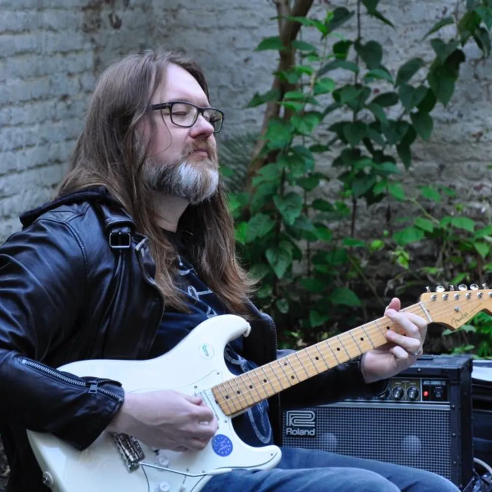 guitarmoog.bsky.social's profile picture