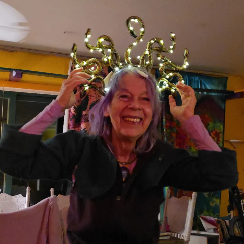 standupcoyote.bsky.social's profile picture