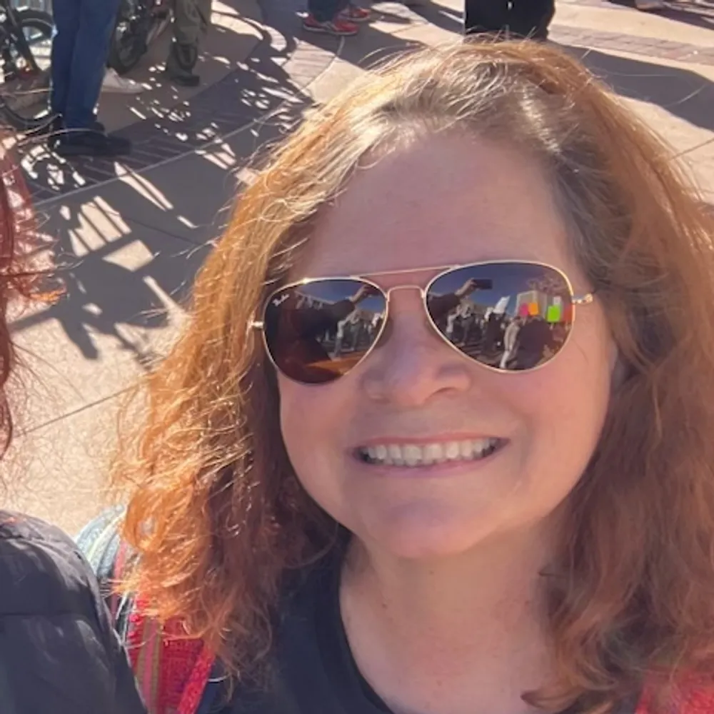 juliannws.bsky.social's profile picture