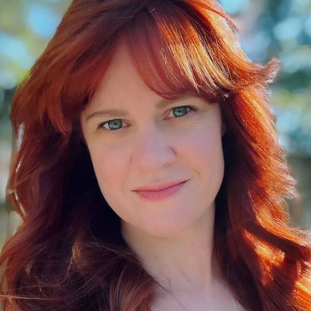 charlottereads.com's profile picture