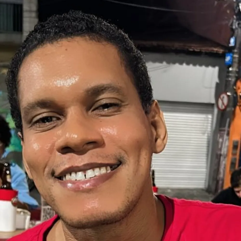 theorosa85.bsky.social's profile picture