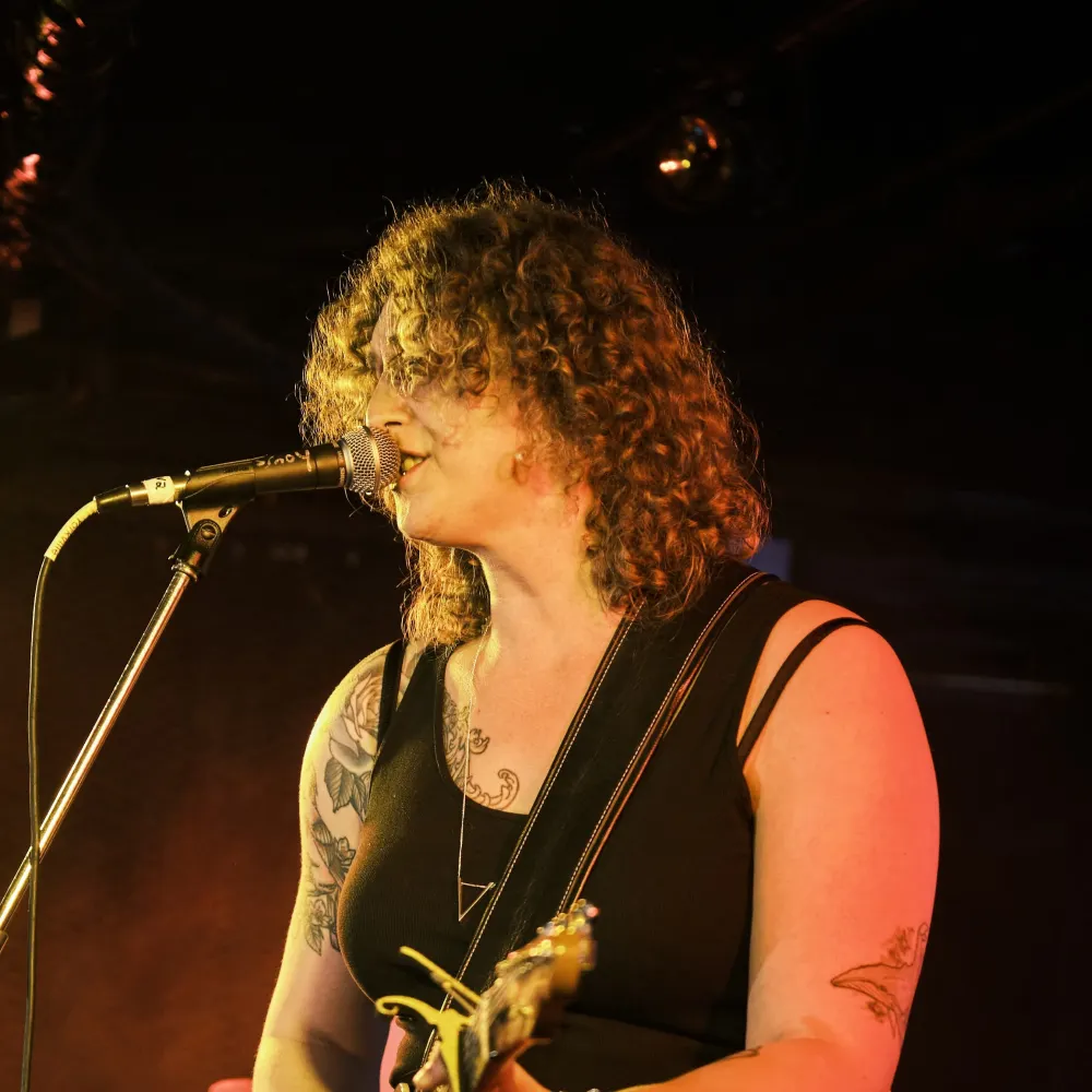 mothsandrust.bsky.social's profile picture