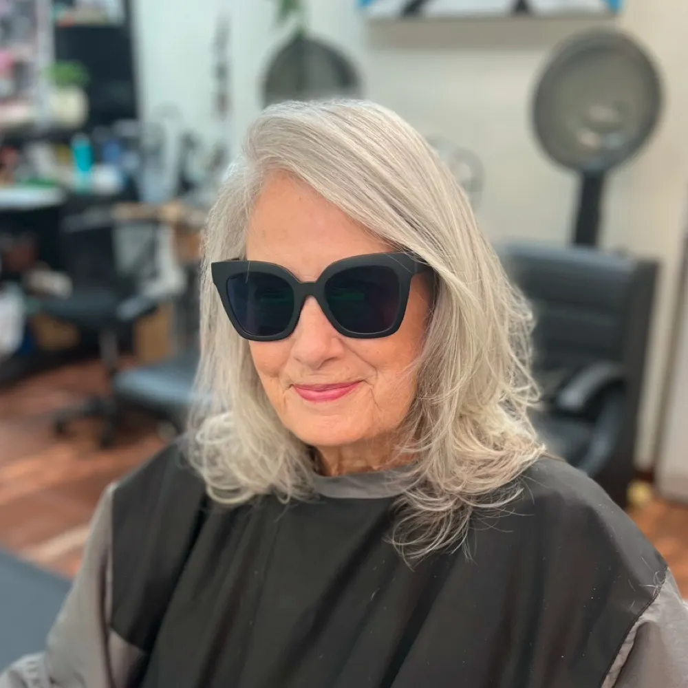 sandyatbeach.bsky.social's profile picture