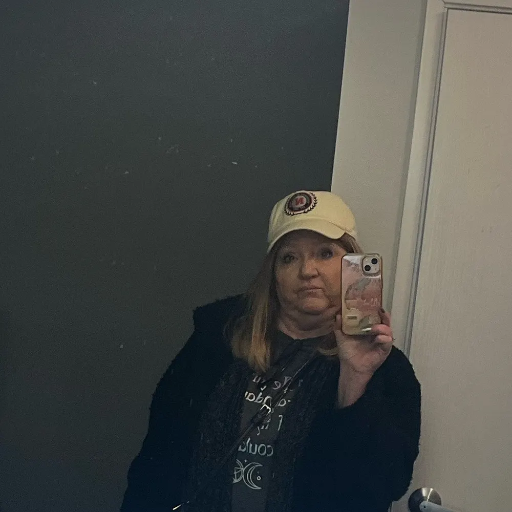 aliceknew.bsky.social's profile picture