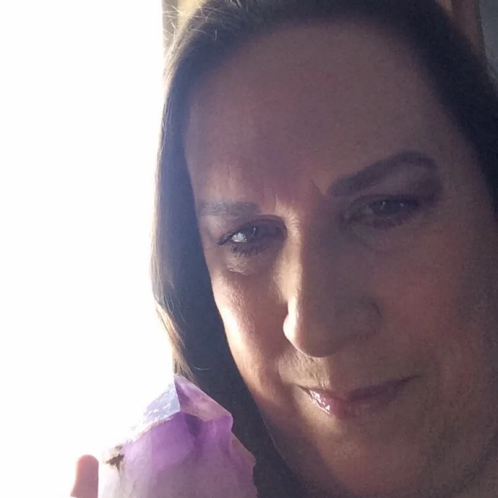 crystallinda.bsky.social's profile picture